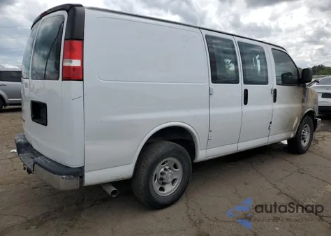 2019 Chevrolet Express G2500 from USA, damaged, VIN 1GCWGAFP8K1281283